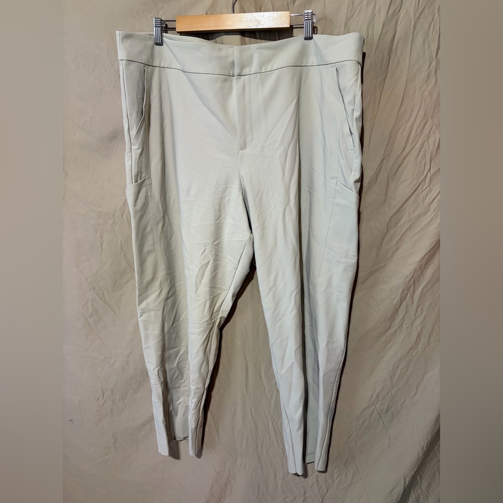 Athleta stellar straight cropped pants